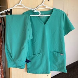 FIGS SCRUB SET CASMA S + ZAMORA M SURGICAL GREEN